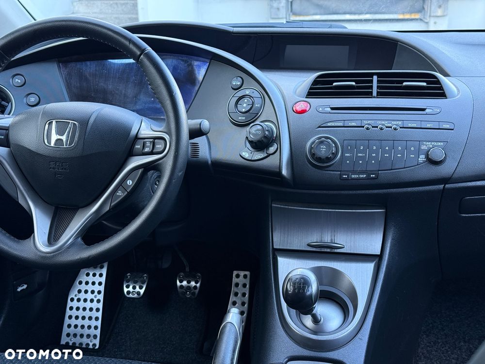 Honda Civic 1.8 GT Special Edition - 10