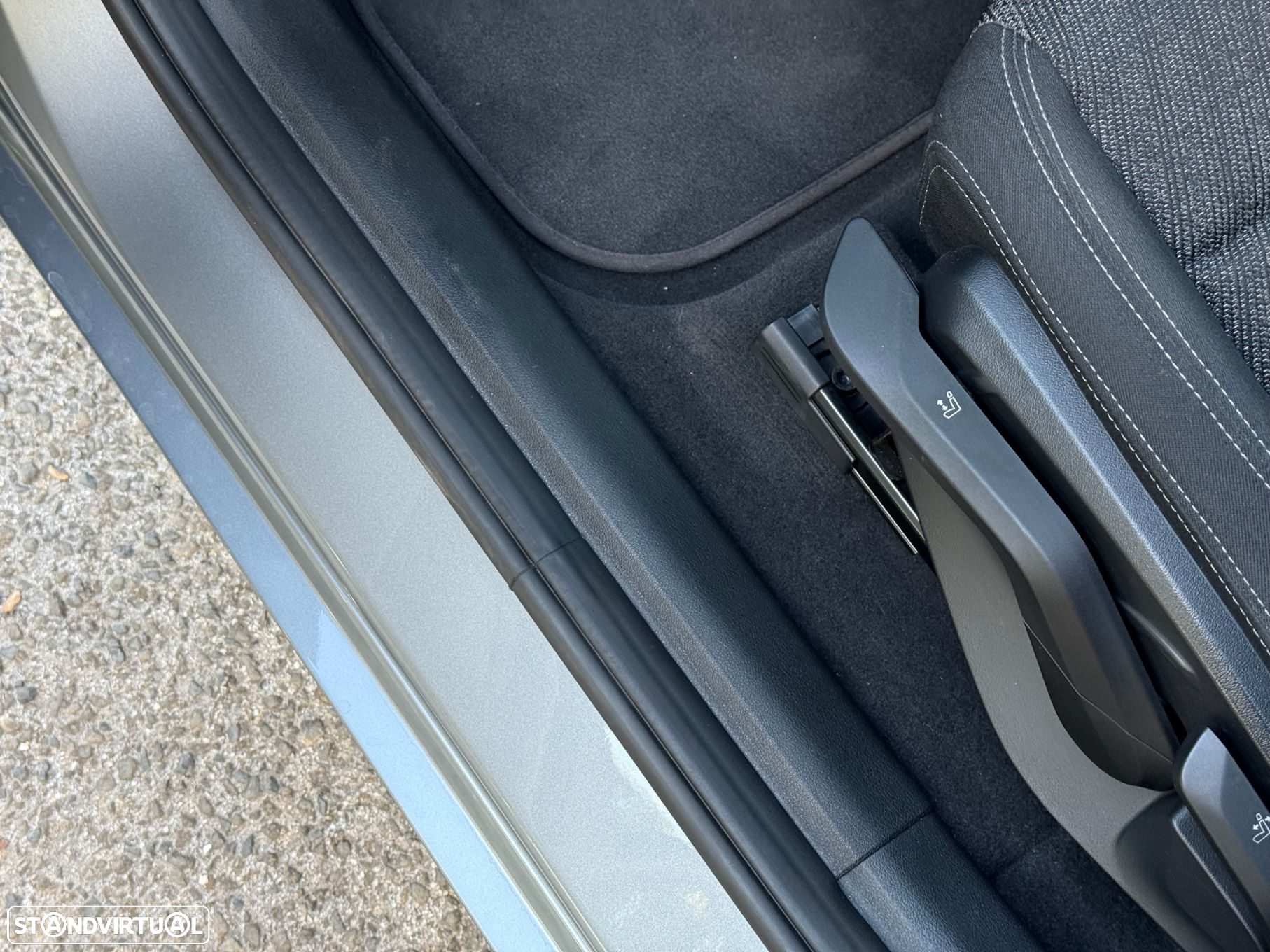BMW 225xe Active Tourer - 36