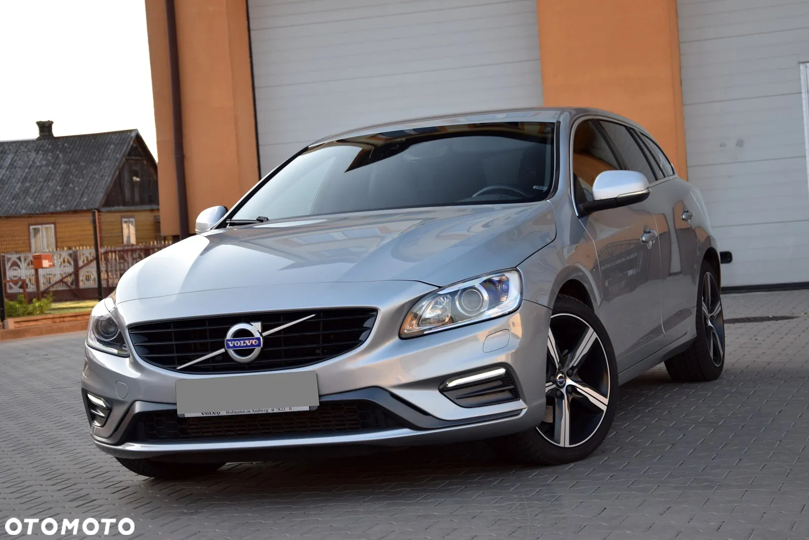 Volvo V60 D5 AWD R-Design Summum - 10