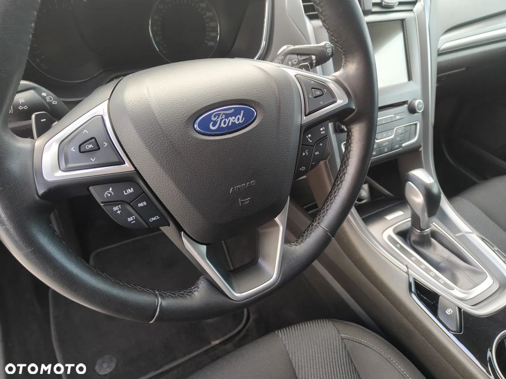 Ford Mondeo - 39