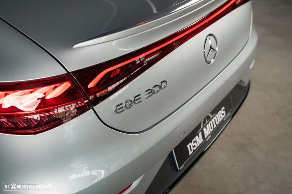 Mercedes-Benz EQE 300 Edition Electric Art - 10