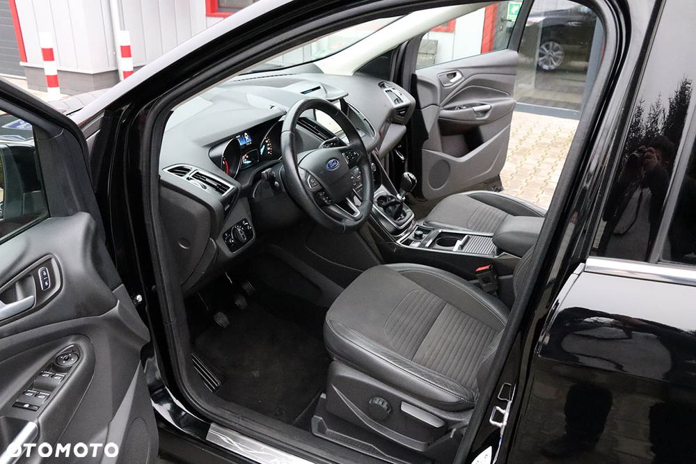 Ford Kuga 2.0 TDCi 4x4 Titanium - 20