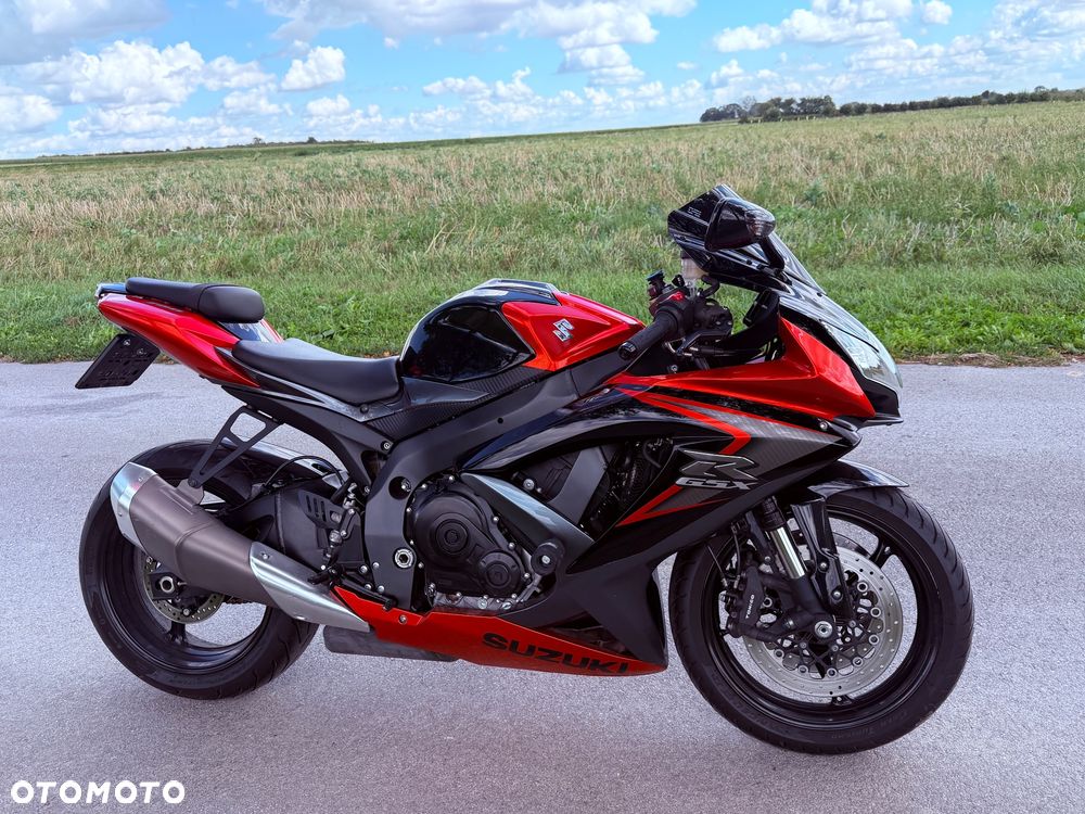 Suzuki GSX-R - 1