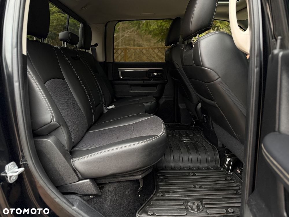 Dodge RAM 5.7 4x4 - 19