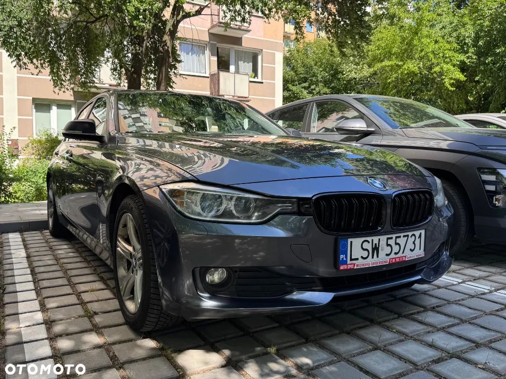 BMW Seria 3 318d Luxury Line - 1