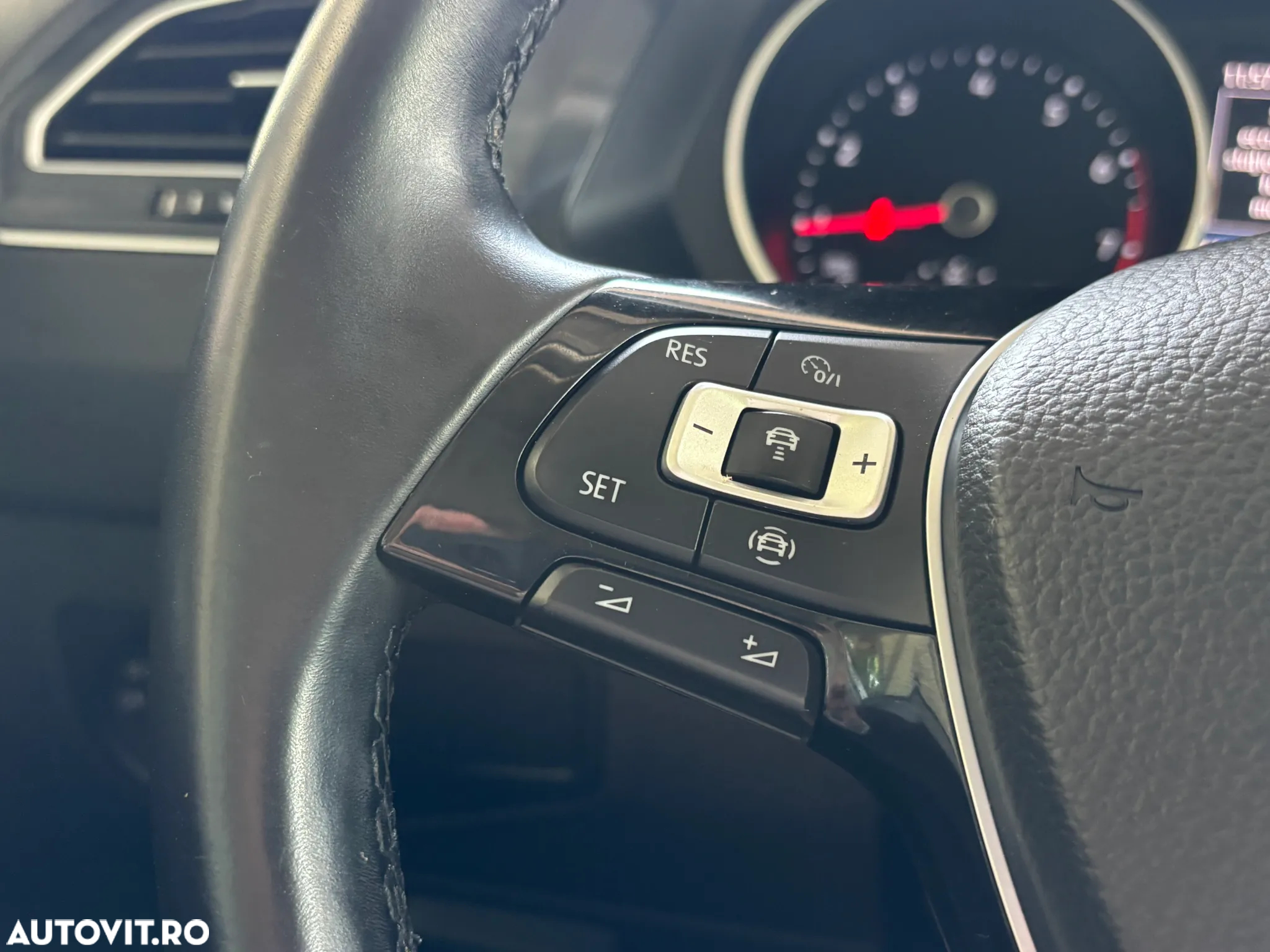 Volkswagen Tiguan 1.5 TSI ACT DSG Comfortline - 20