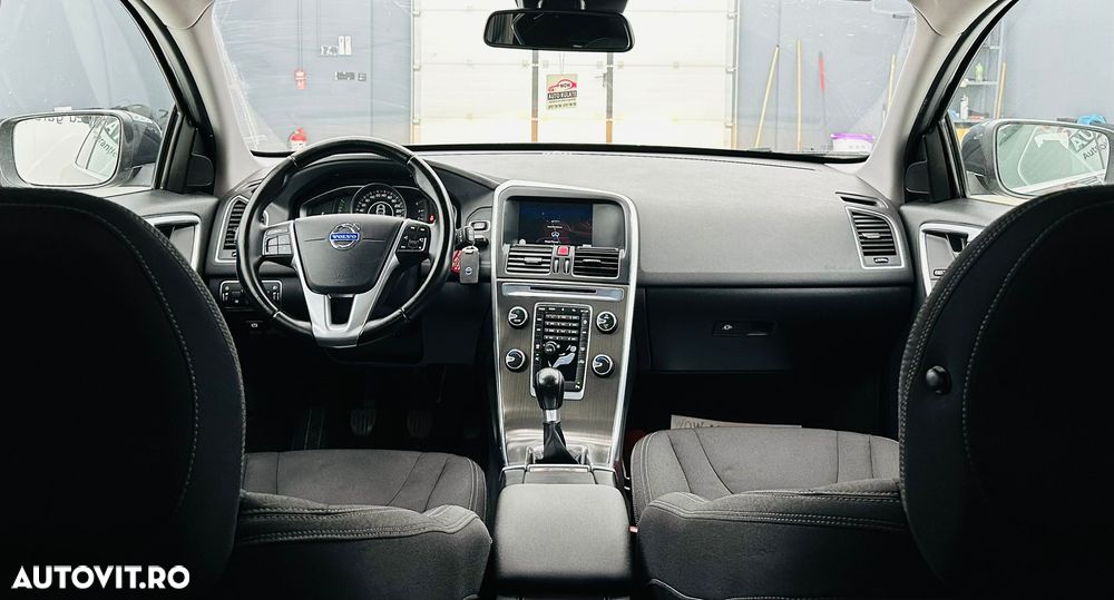Volvo XC 60 D3 Momentum - 7