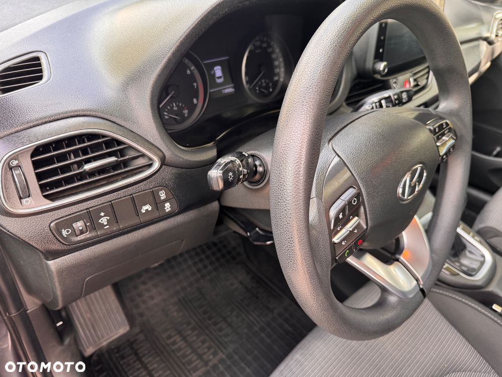 Hyundai i30 1.4 Premiere Comfort - 19