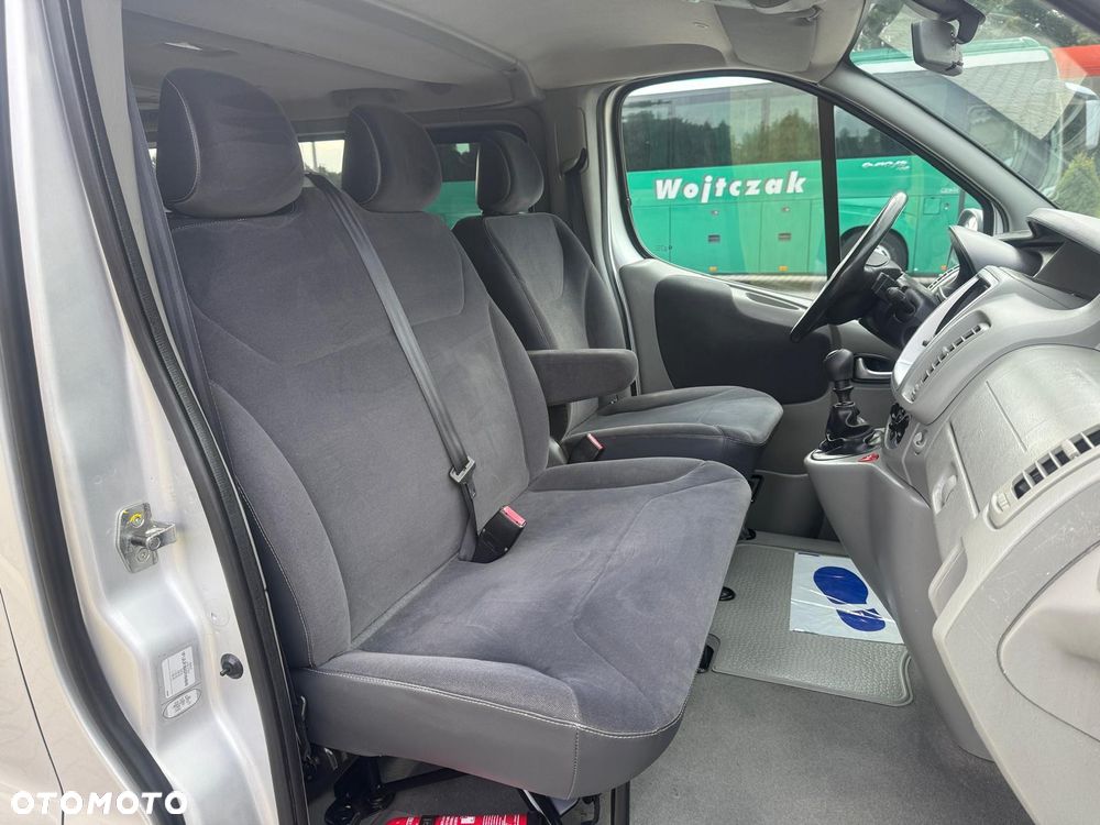 Opel Vivaro L2H1 2.9t - 12