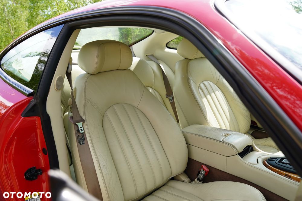 Jaguar XK8 - 16