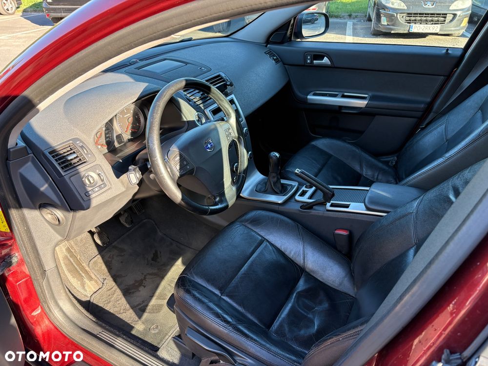 Volvo V50 2.0D Momentum - 11