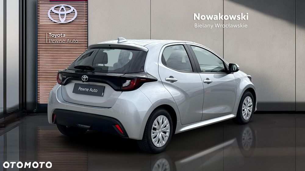 Toyota Yaris - 30
