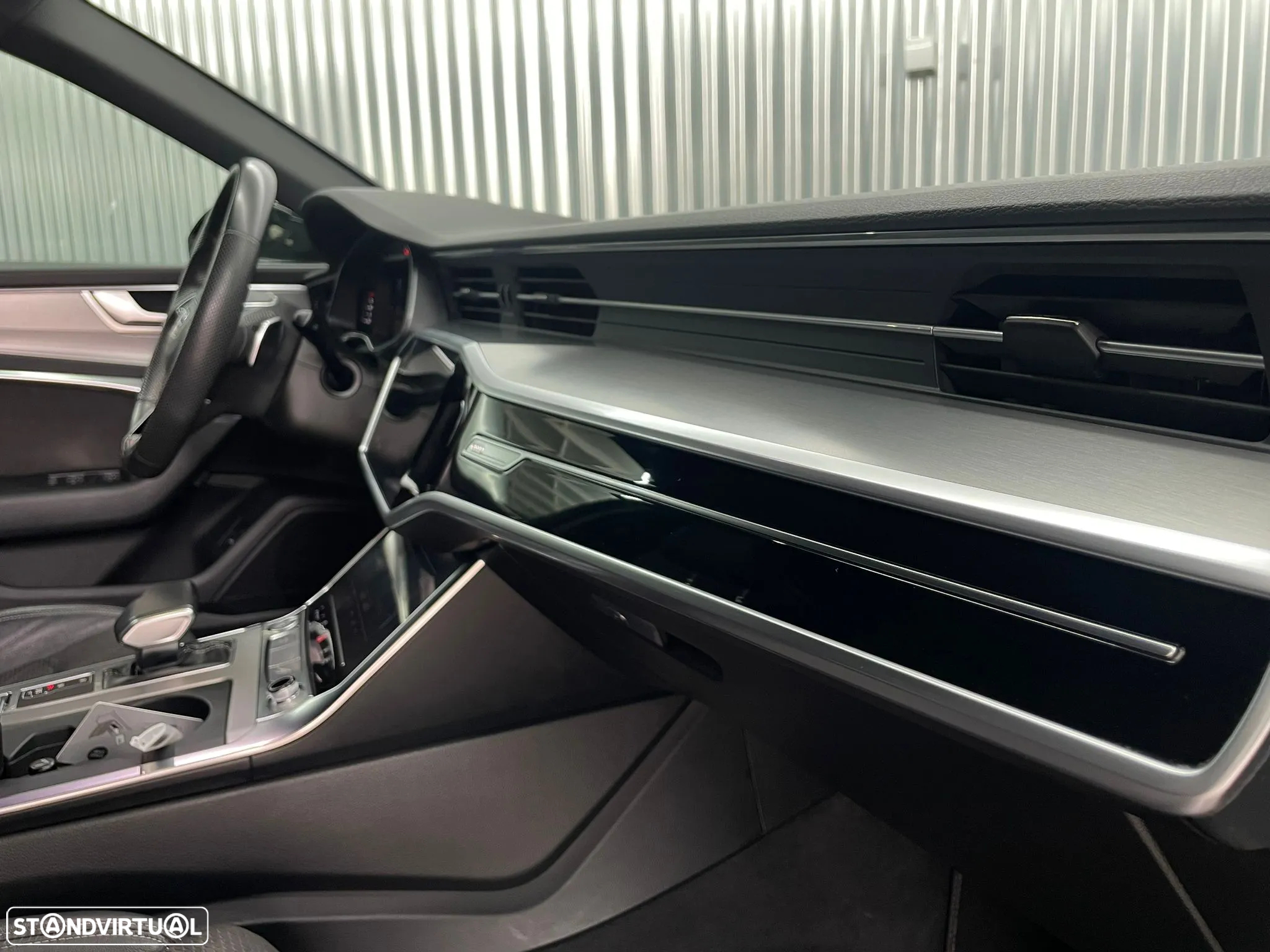 Audi A6 Avant 40 TDI quattro S tronic S line - 24
