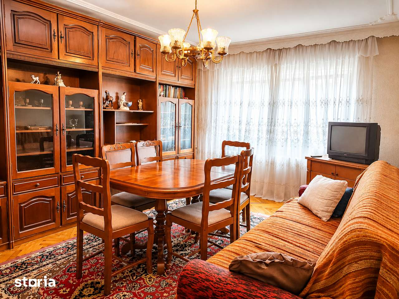 Apartament cu 3 camere, ultracentral, Rădăuți — fotografia 1