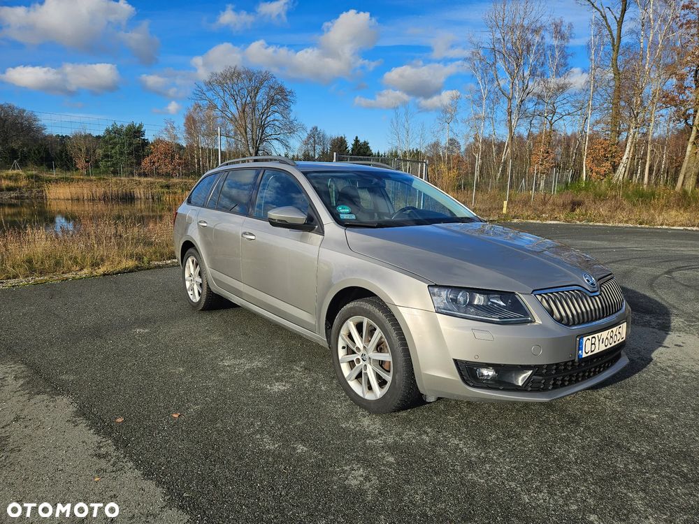 Skoda Octavia 2.0 TDI Ambition DSG - 6