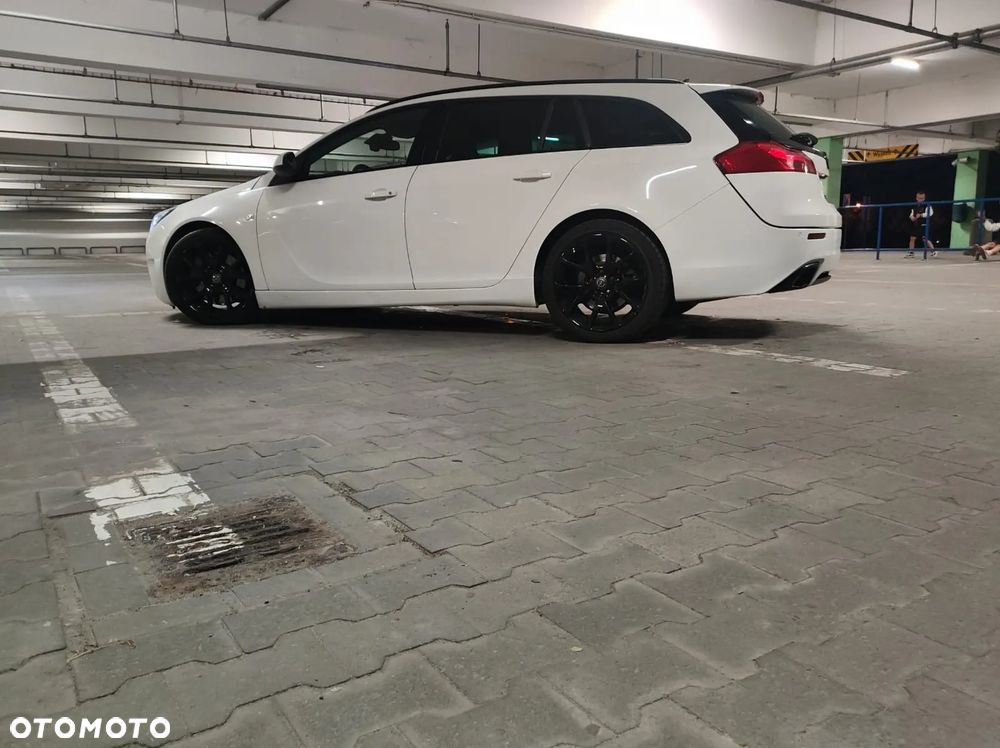 Opel Insignia 2.8 V6 Turbo Sports Tourer 4x4 OPC - 9