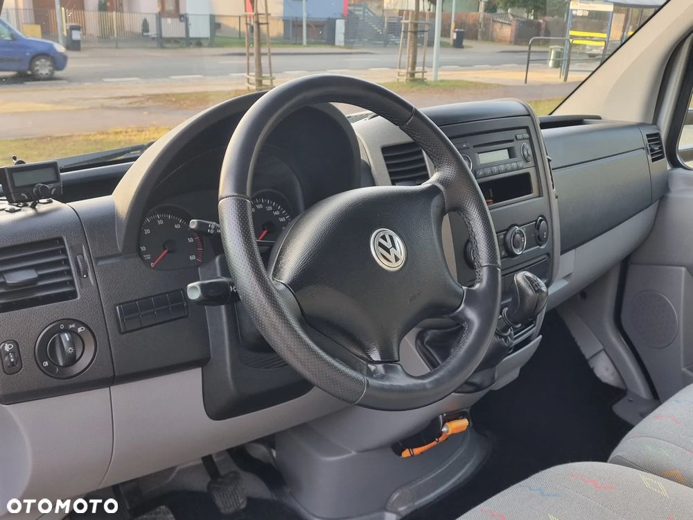 Volkswagen Crafter - 11