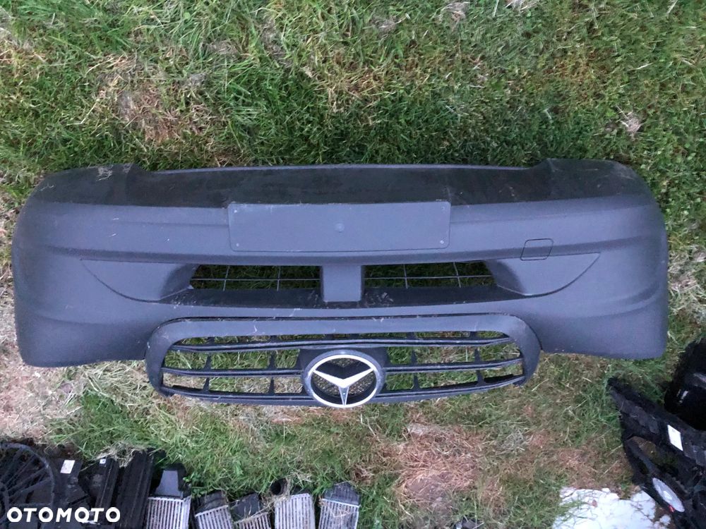 Mercedes Sprinter W 907 W 910 Grill Atrapa - 1