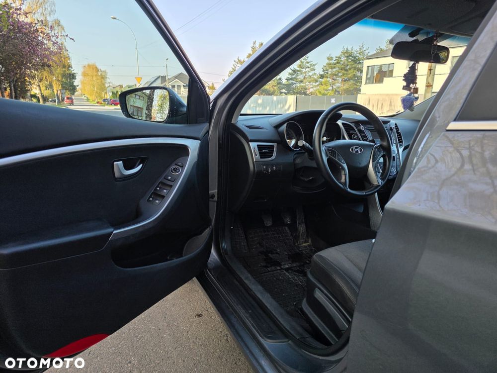 Hyundai i30 1.6 CRDi Style - 17