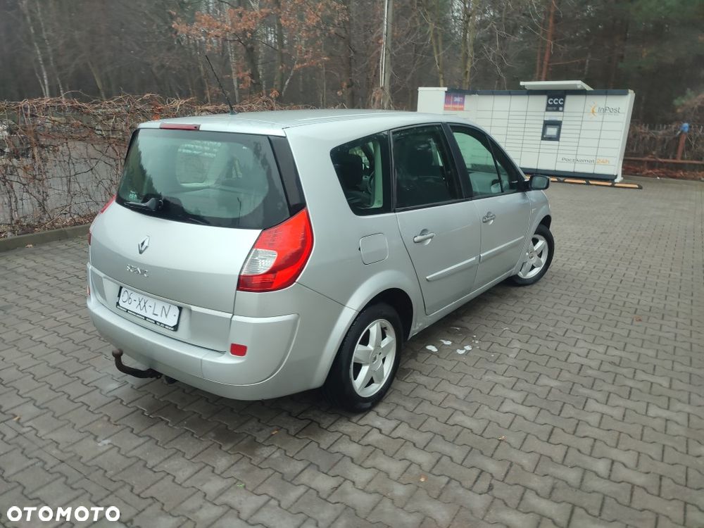 Renault Grand Scenic Gr 2.0 Confort Authentique - 28