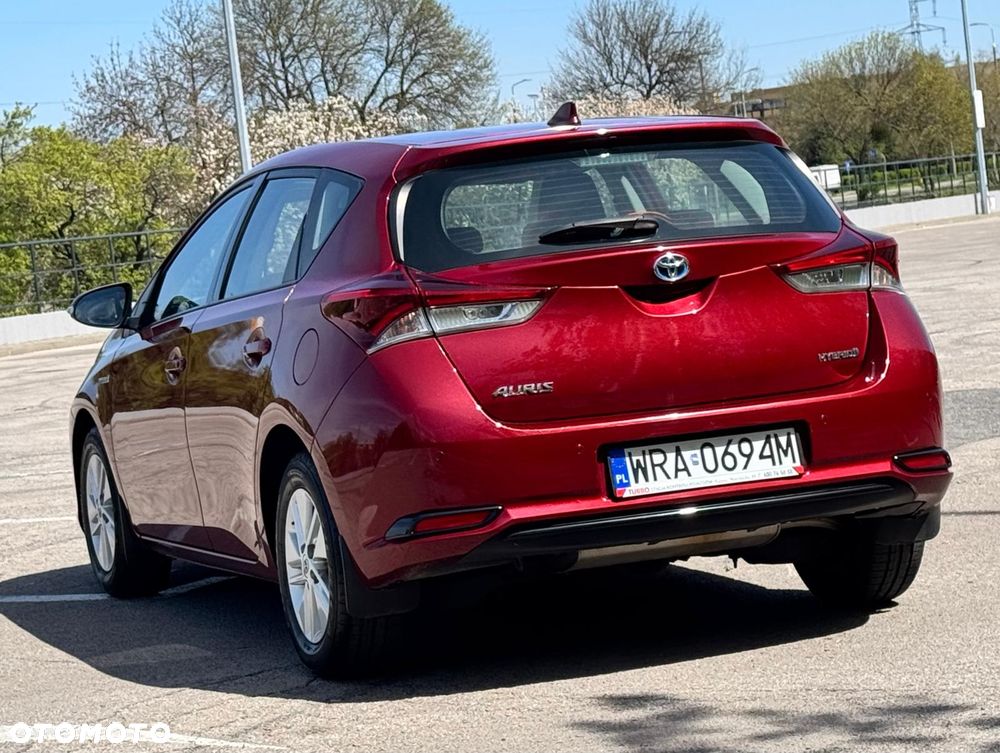 Toyota Auris Hybrid 135 Dynamic - 22