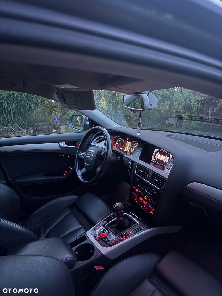 Audi A4 Avant 2.0 TDI Quattro - 10