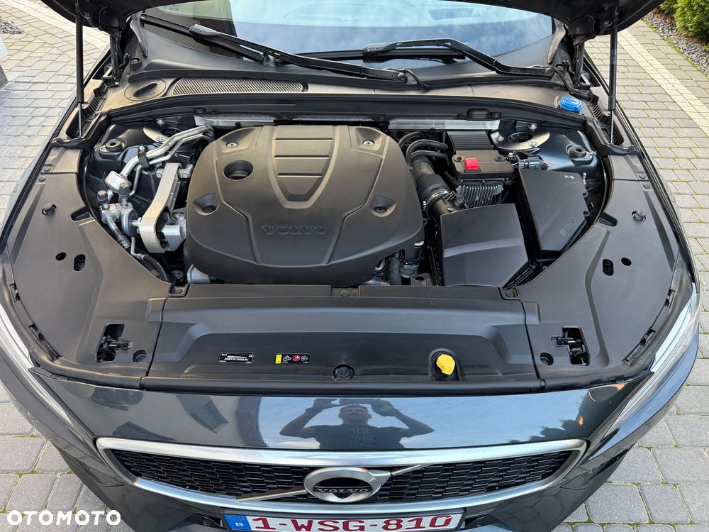 Volvo V90 D4 Geartronic R Design - 24
