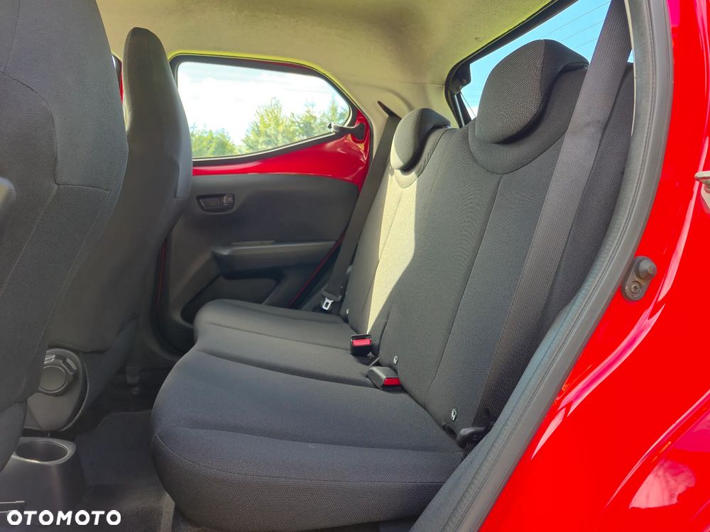 Toyota Aygo x-play - 22