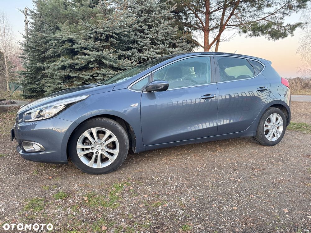 Kia Ceed - 21