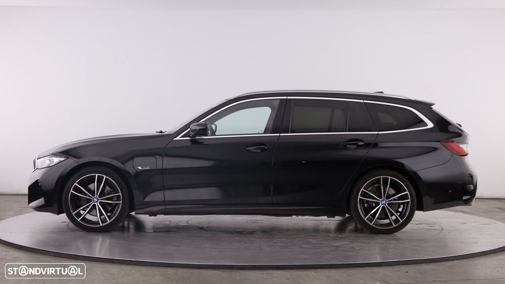 BMW 320 e Pack Desportivo M Auto - 3