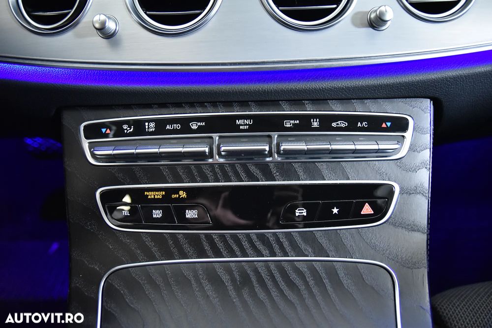 Mercedes-Benz E - 18