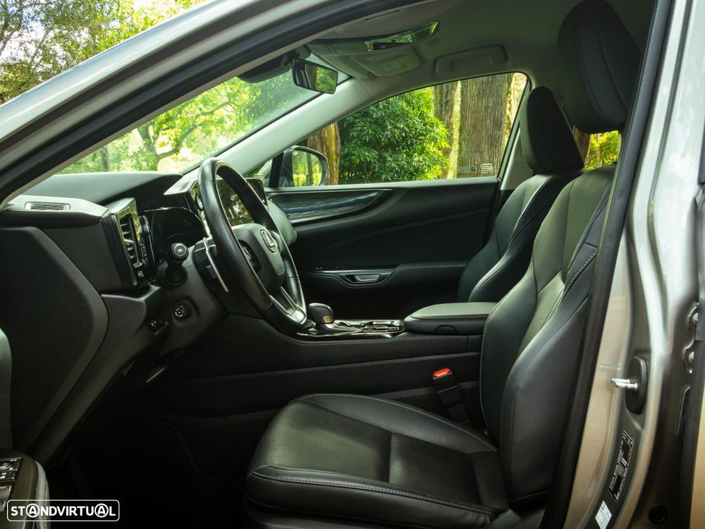 Lexus NX 350h Executive+ - 14