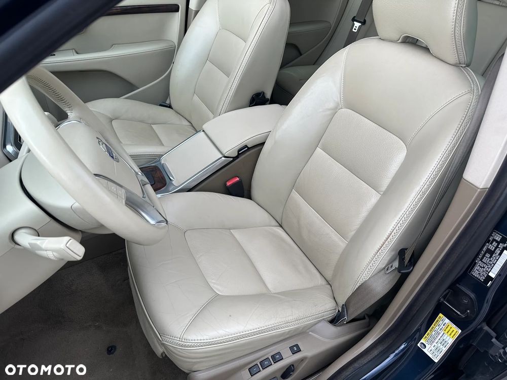Volvo XC 70 3.2 AWD Summum - 18