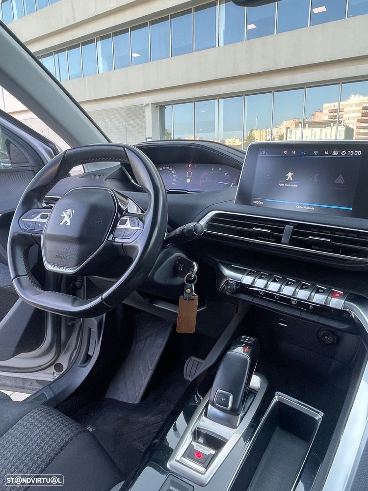 Peugeot 5008 1.5 BlueHDi Allure EAT8 - 12