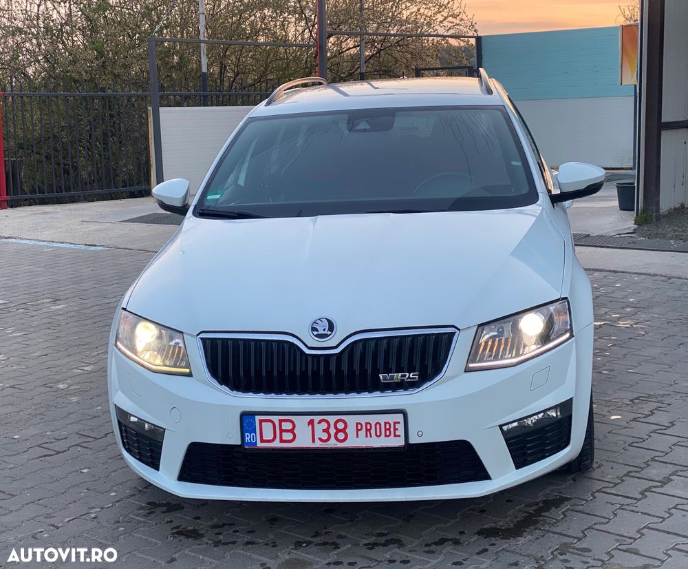 Skoda Octavia 2.0 TDI DSG RS - 1