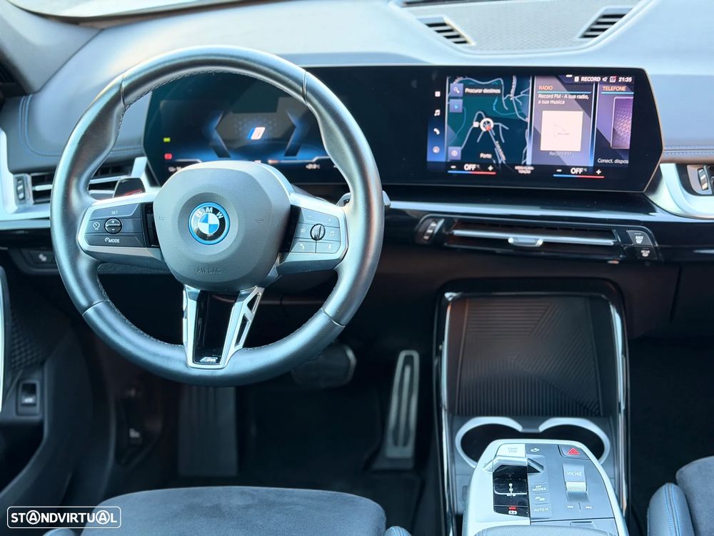 BMW iX1 xDrive30 Pack Desportivo M - 6