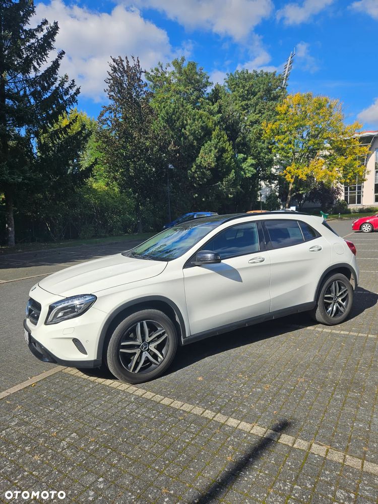 Mercedes-Benz GLA 250 4-Matic - 7