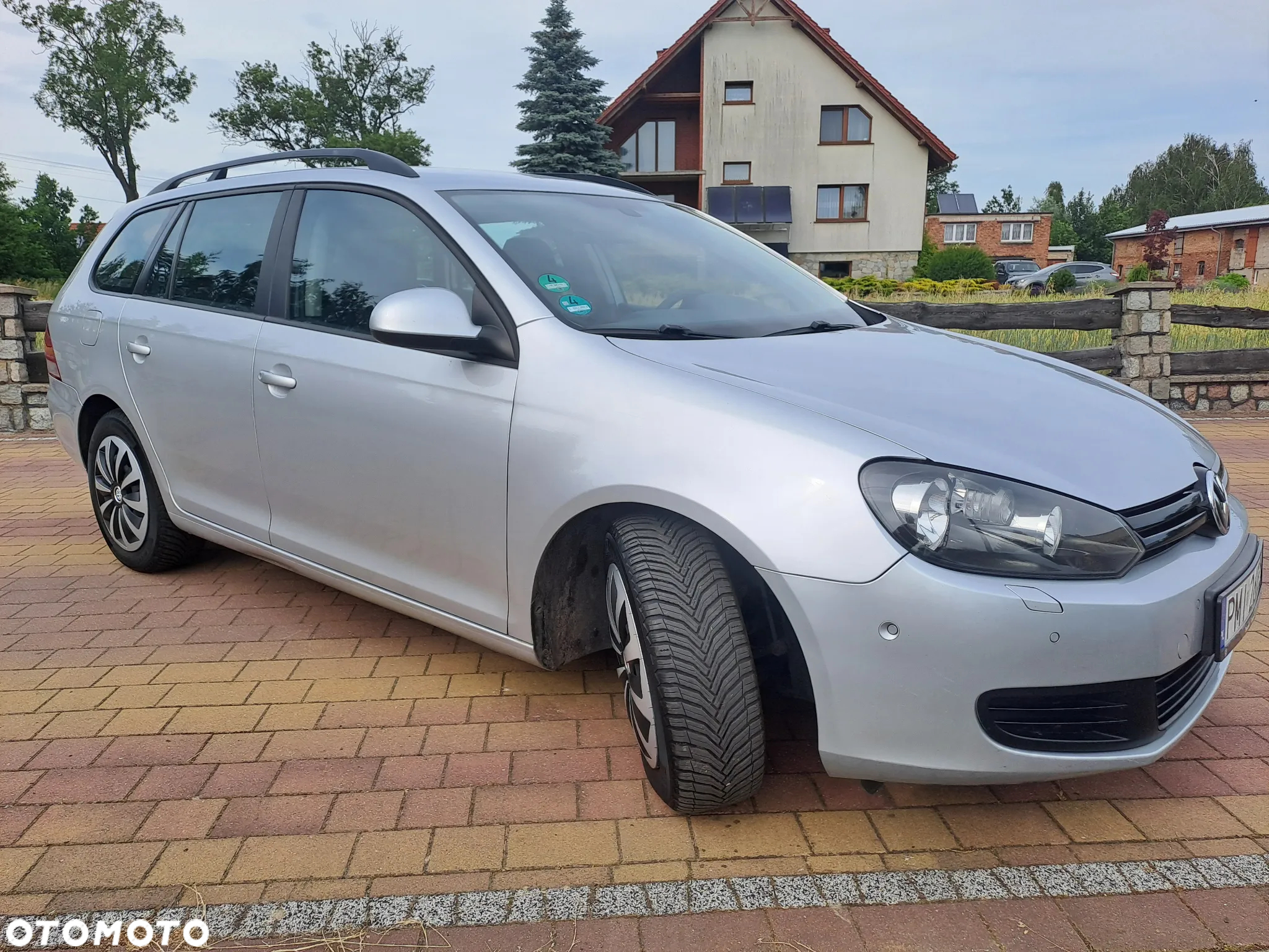 Volkswagen Golf 1.6 TDI BlueMotion Technology Comfortline - 2