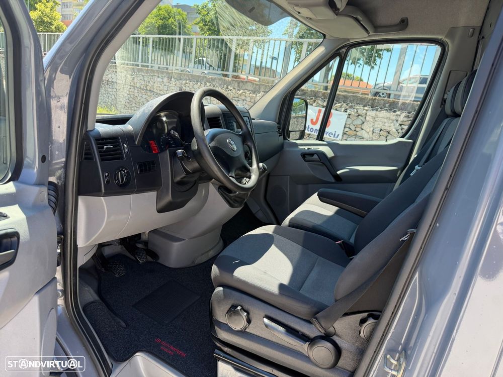 VW Crafter 35 2.0 TDi 109 Médio Tecto Alto Extra - 7