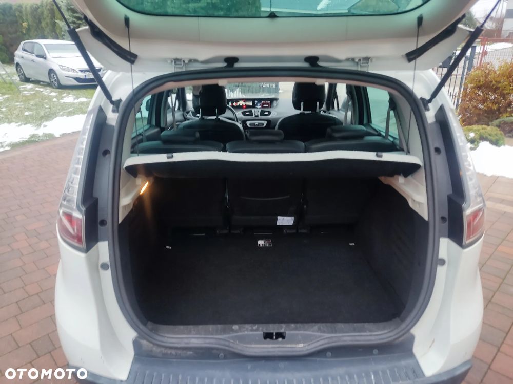 Renault Scenic Energy dCi 110 S&S Bose Edition - 11