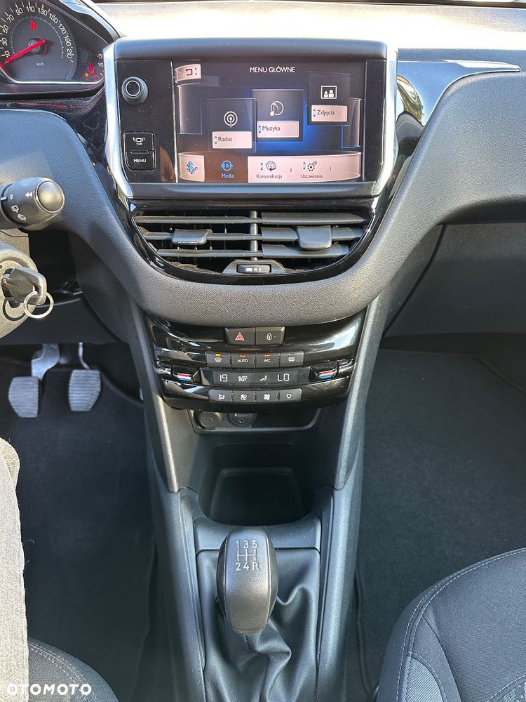 Peugeot 208 1.4 VTi Active - 34