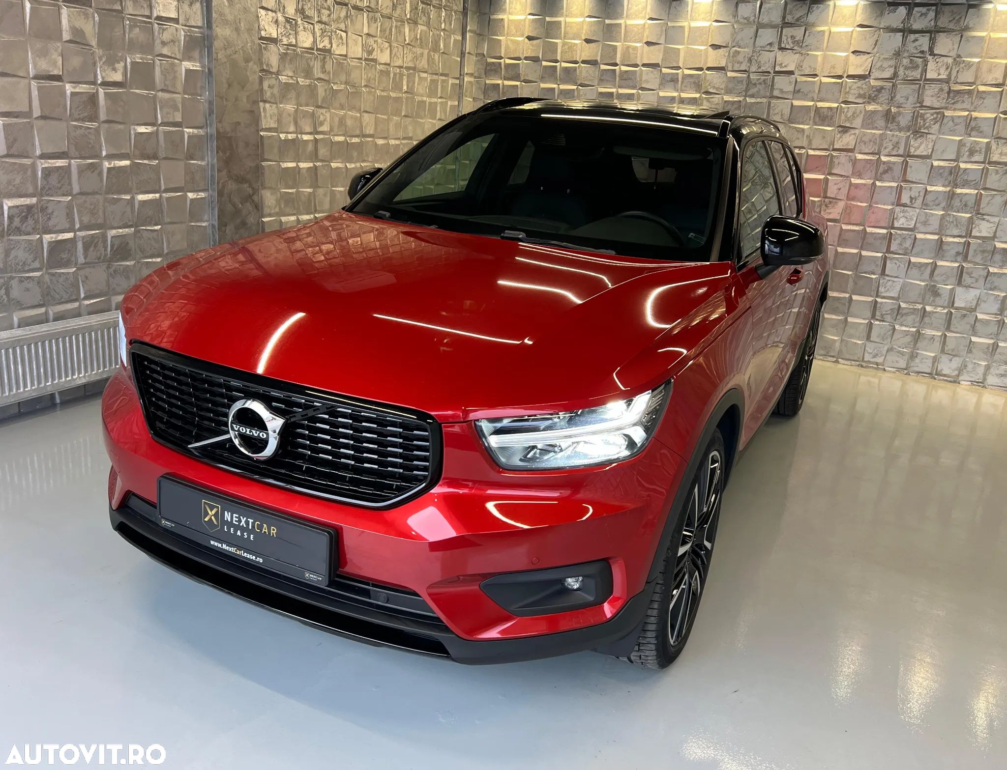 Volvo XC 40 D4 AWD Geartronic R-Design - 1