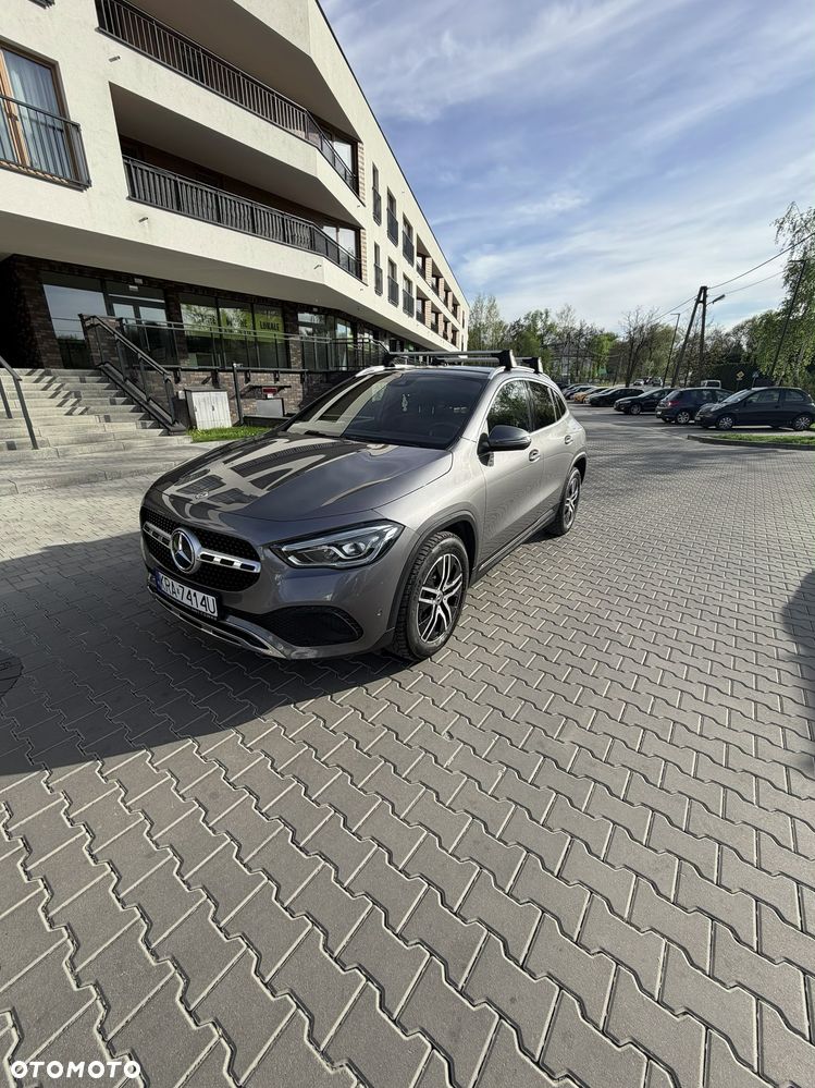 Mercedes-Benz GLA - 2