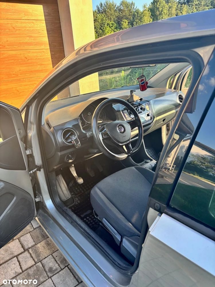 Volkswagen up! 1.0 move - 4