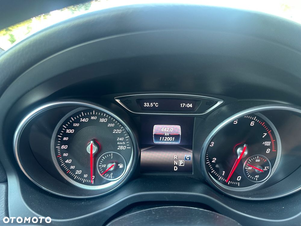 Mercedes-Benz GLA 200 7G-DCT Style - 17