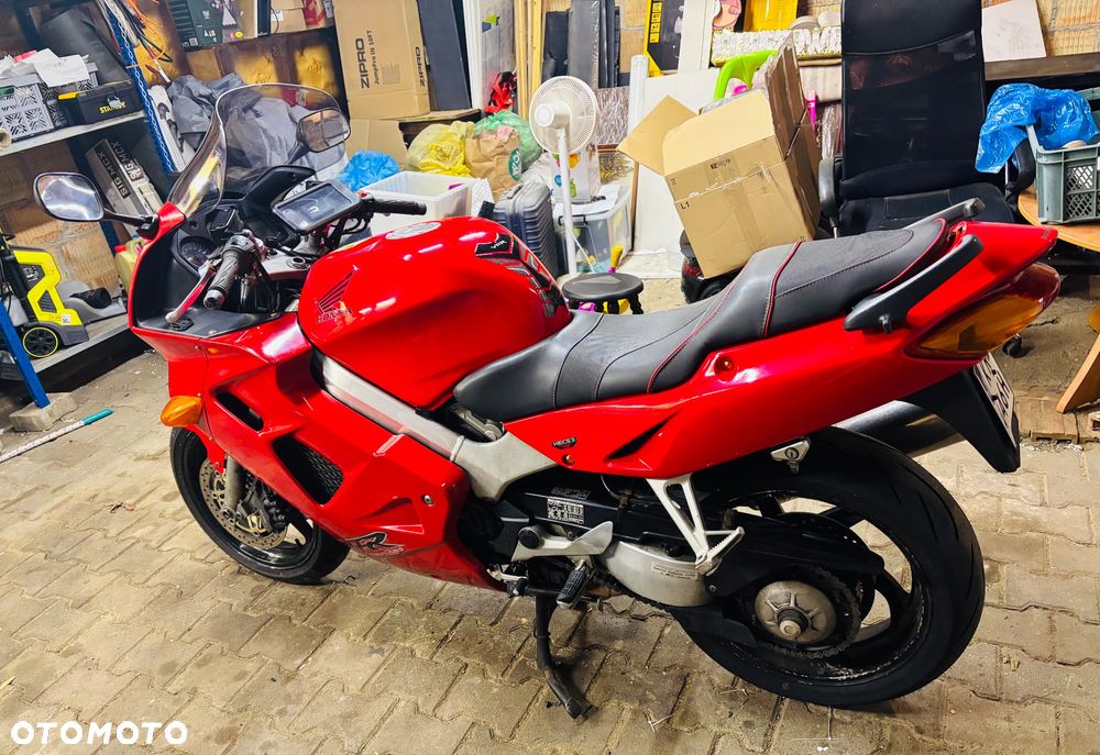Honda VFR - 5