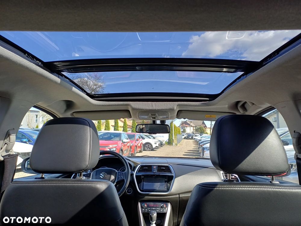 Suzuki SX4 S-Cross 1.4 T Premium 4WD - 14