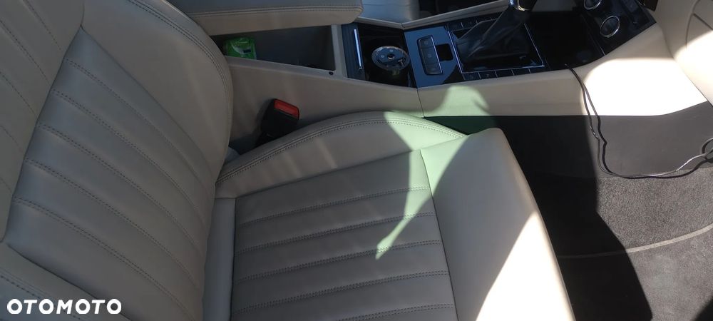 Skoda Superb 2.0 TSI L&K DSG - 20