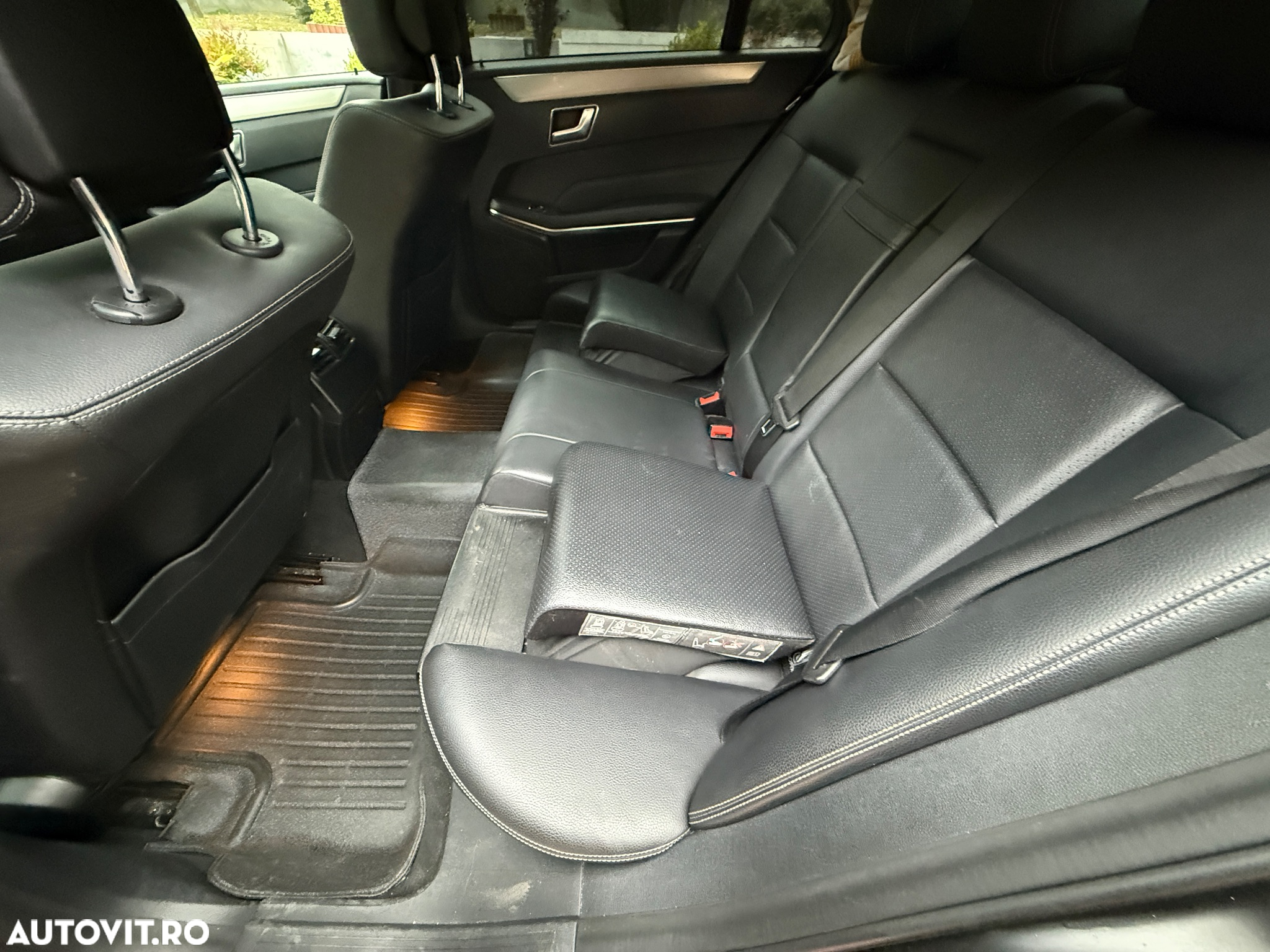 Mercedes-Benz E 200 BlueTEC 7G-TRONIC Avantgarde - 12