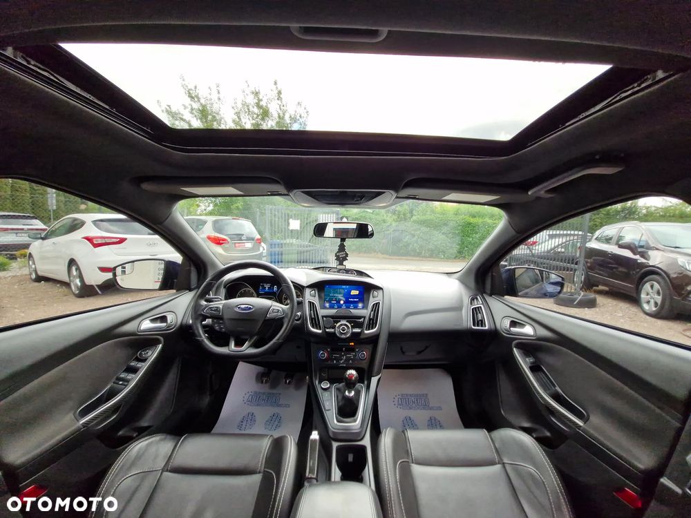 Ford Focus 2.0 EcoBoost ST mit Leder-Exclusiv-Paket - 25
